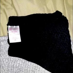 Has a string in front